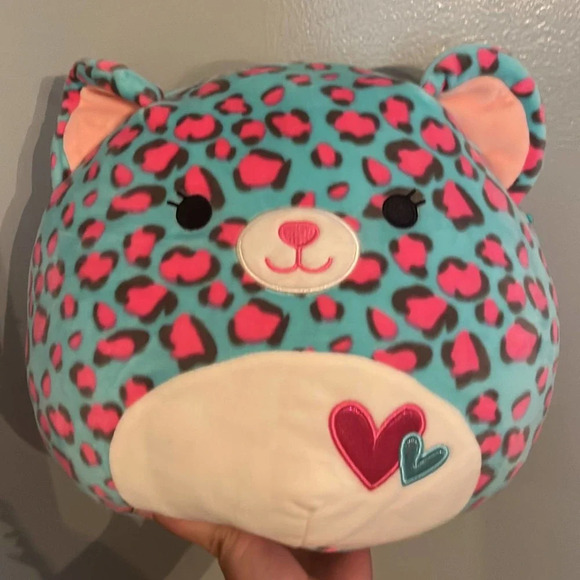 Squishmallows Chelsea the Cheetah 8" Stuffed Plush - Picture 1 of 4